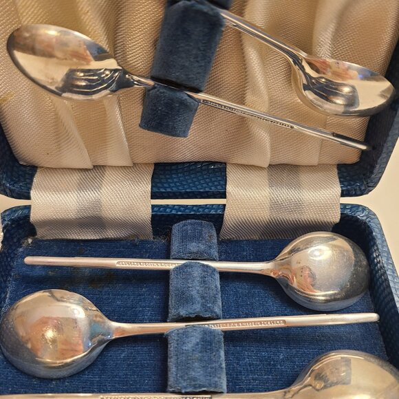 Vintage Silver Plated Spoons, Made in England - Picture 3 of 5